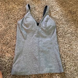 Lulu Lemon top never worn!